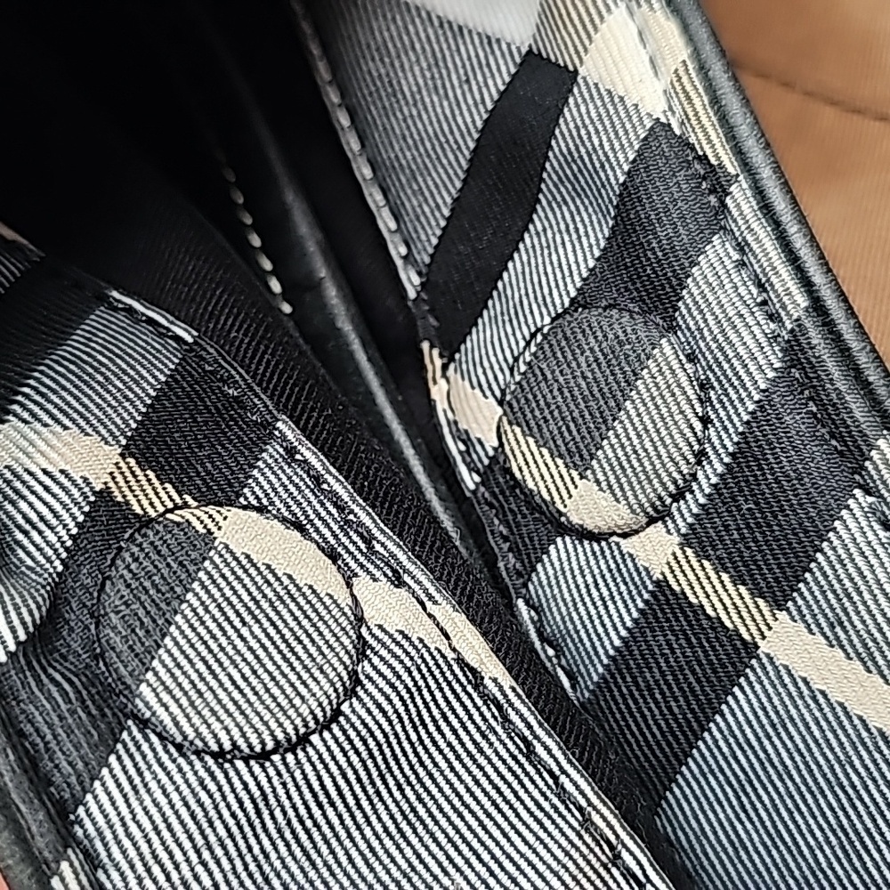 BURBERRY HOBO BAG - Picture 8 of 12